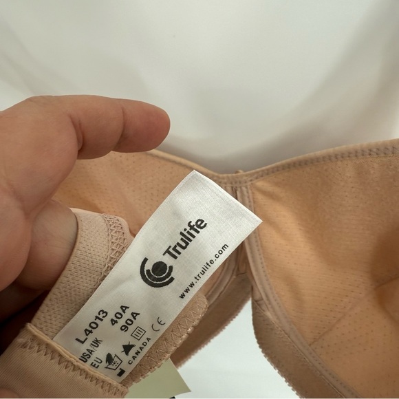 Trulife Mastectomy Cool Max Beige/Latte Wireless Silky Bra Size 40A NEW - Picture 7 of 8